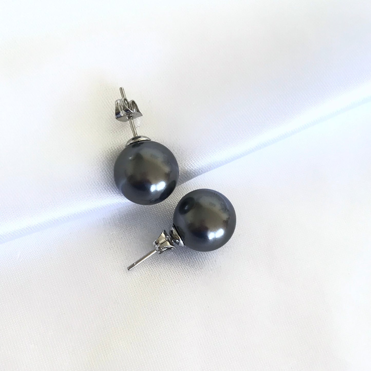 10mm Mother of Pearl Stud Earrings - jptreasureschest