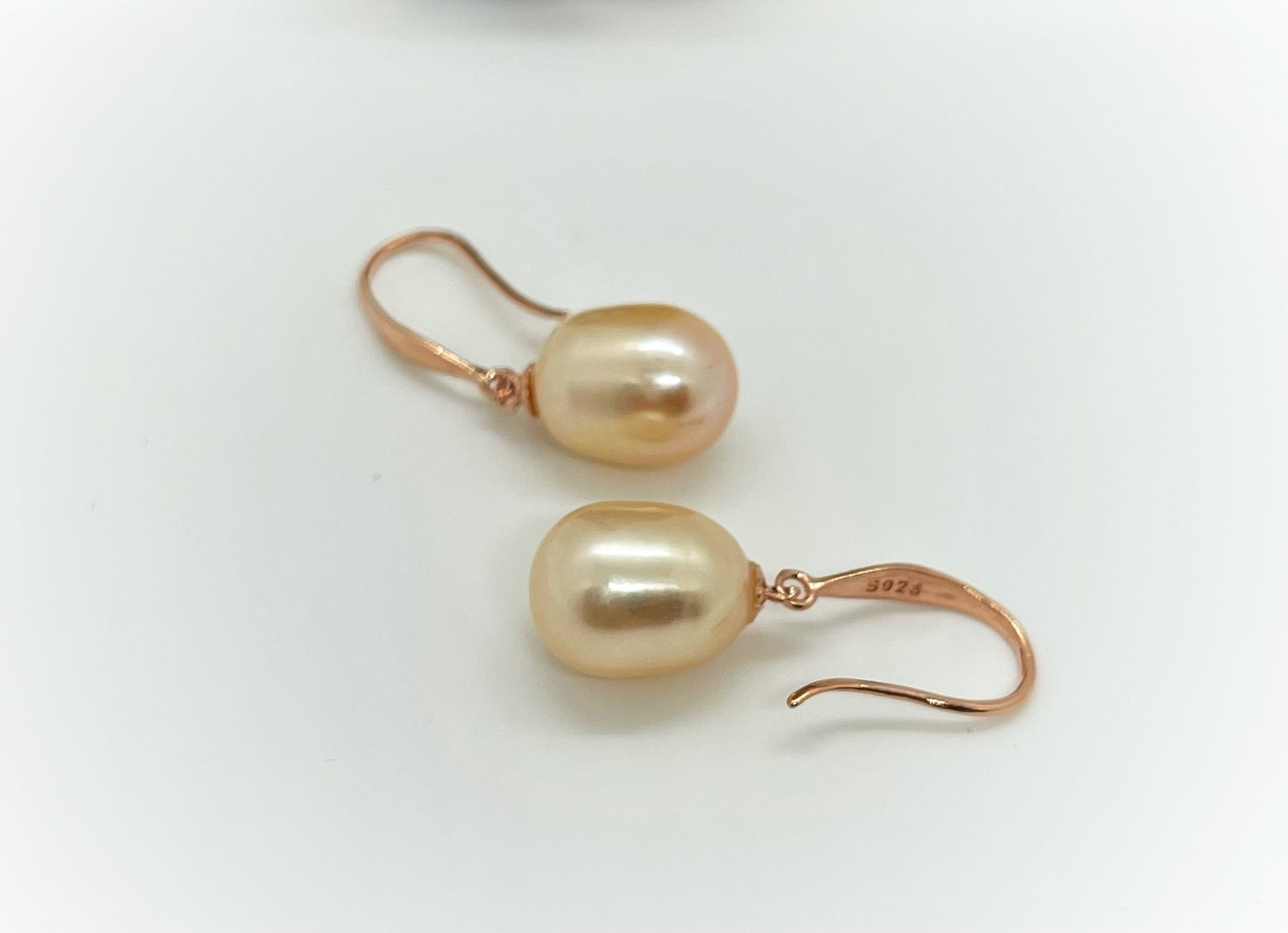 Standard Hang Drop Freshwater Pearl - jptreasureschest