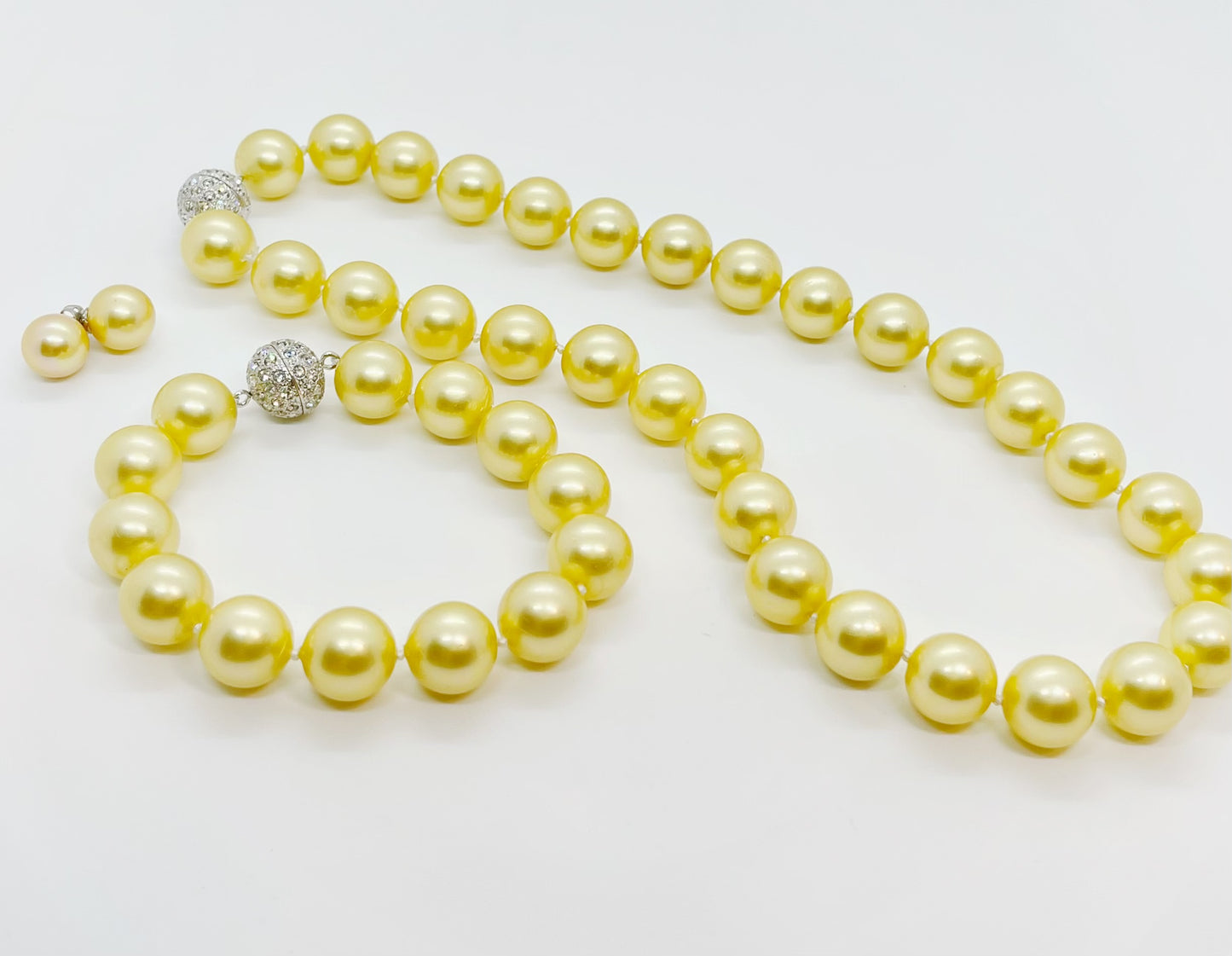 Set of Earrings, Bracelet & Necklace 12mm Mother of Pearl - jptreasureschest