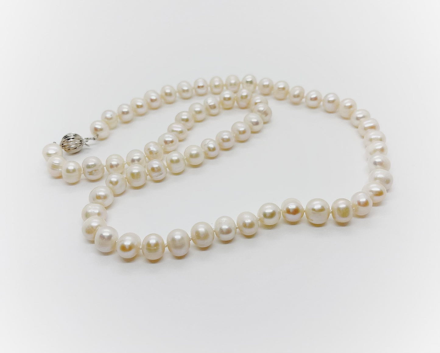 24.4 inches long Freshwater Pearl Necklace - jptreasureschest