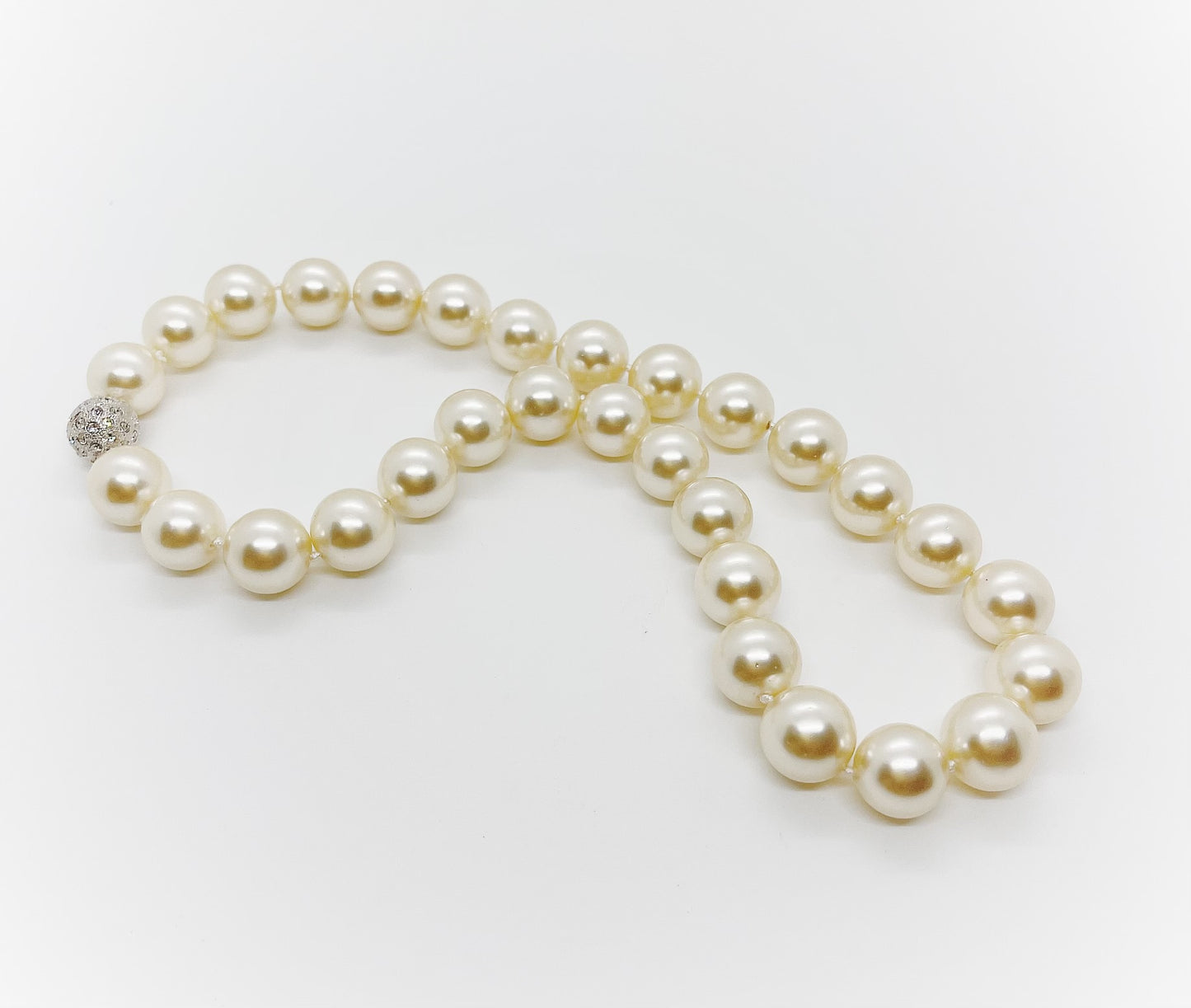 Mother of Pearl 12mm size with Screw Claps - jptreasureschest