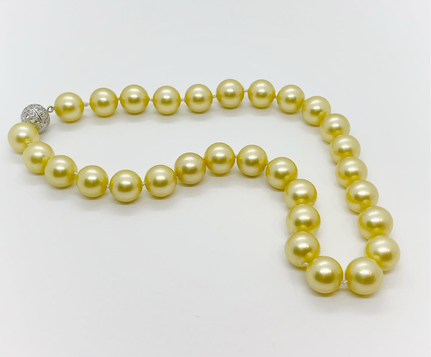 Mother of Pearl 12mm size with Screw Claps - jptreasureschest