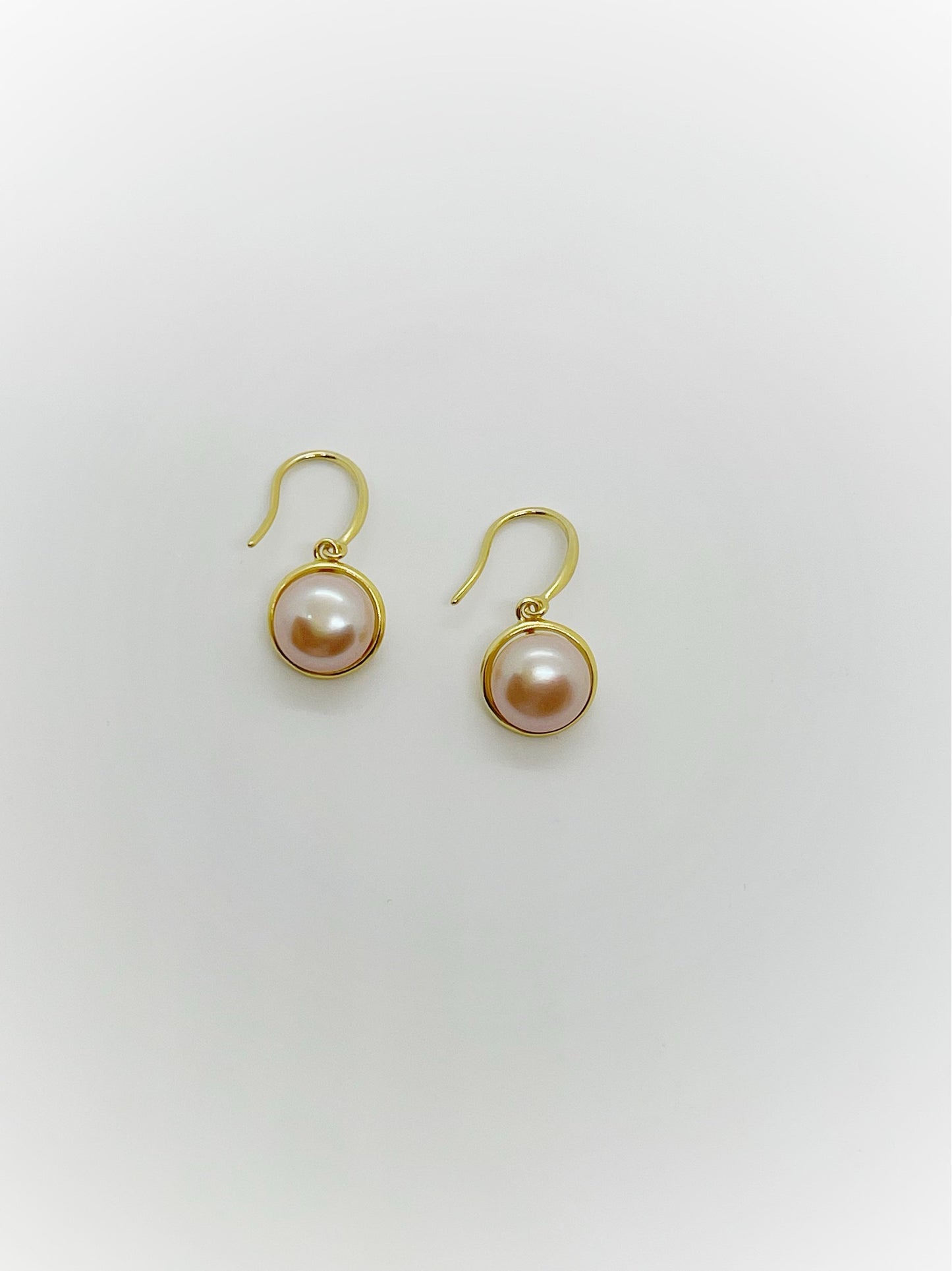 9-10mm Freshwater Pearl Button Hang Earrings - jptreasureschest