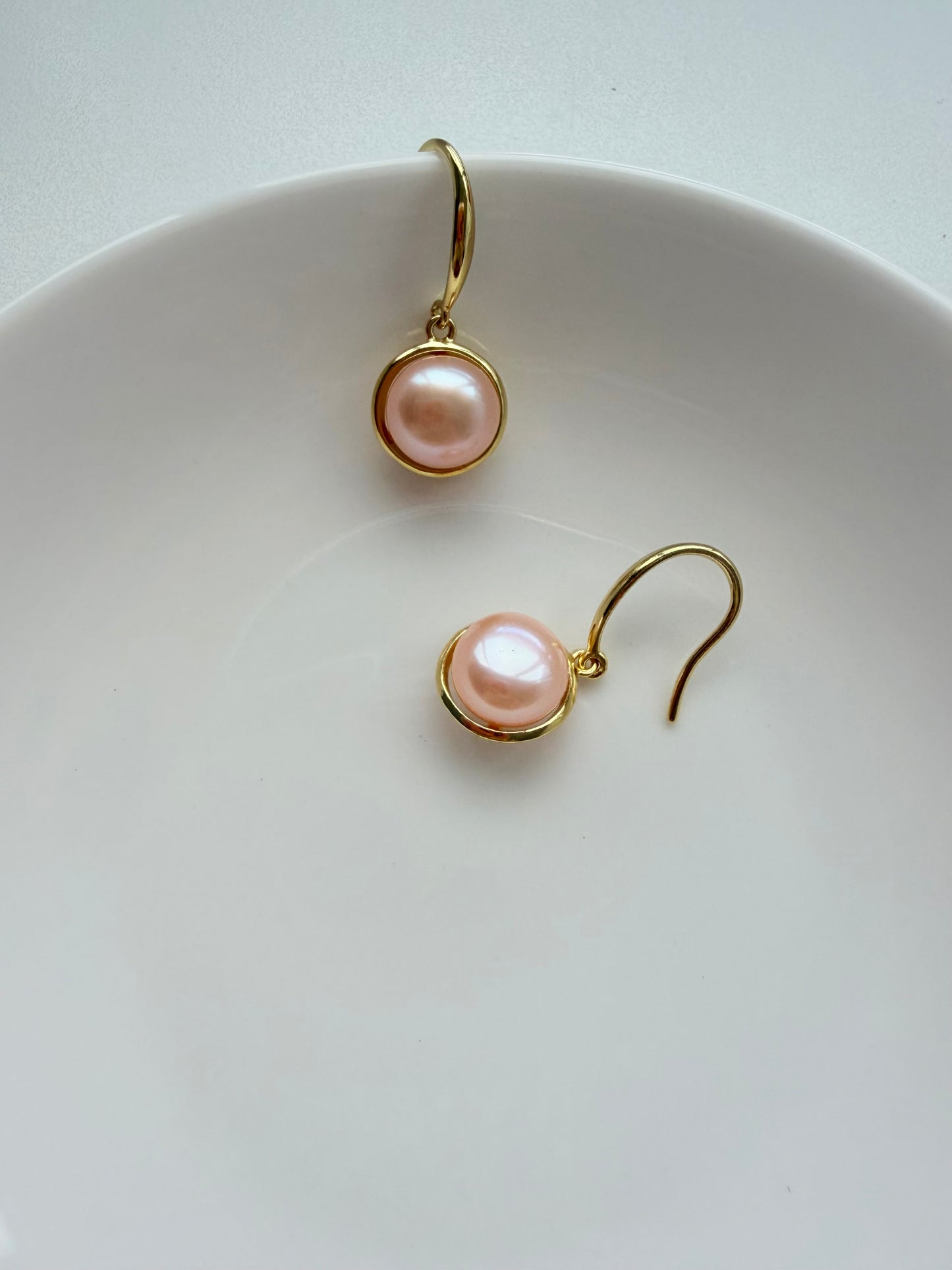 9-10mm Freshwater Pearl Button Hang Earrings - jptreasureschest