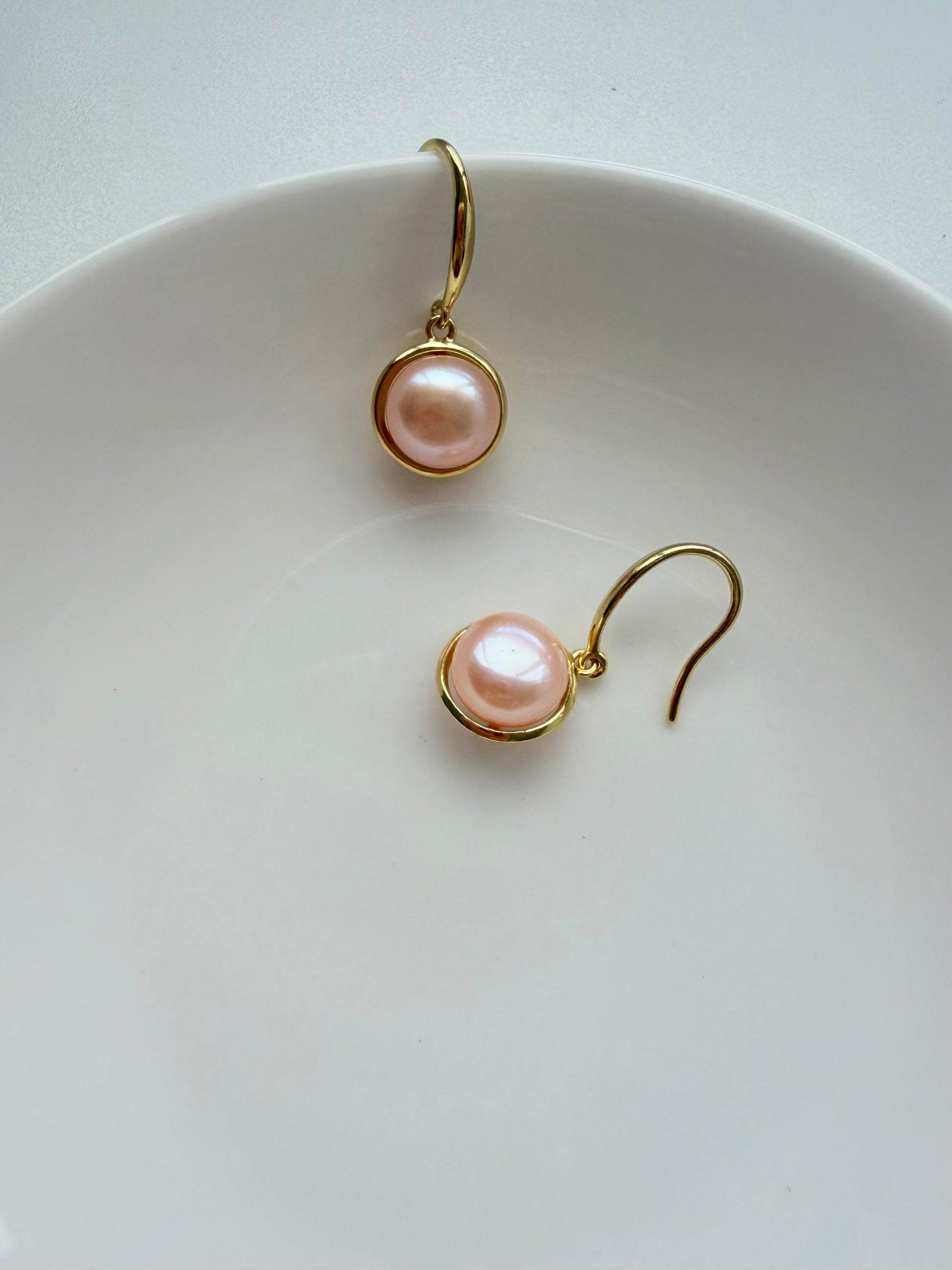 9-10mm Freshwater Pearl Button Hang Earrings - jptreasureschest