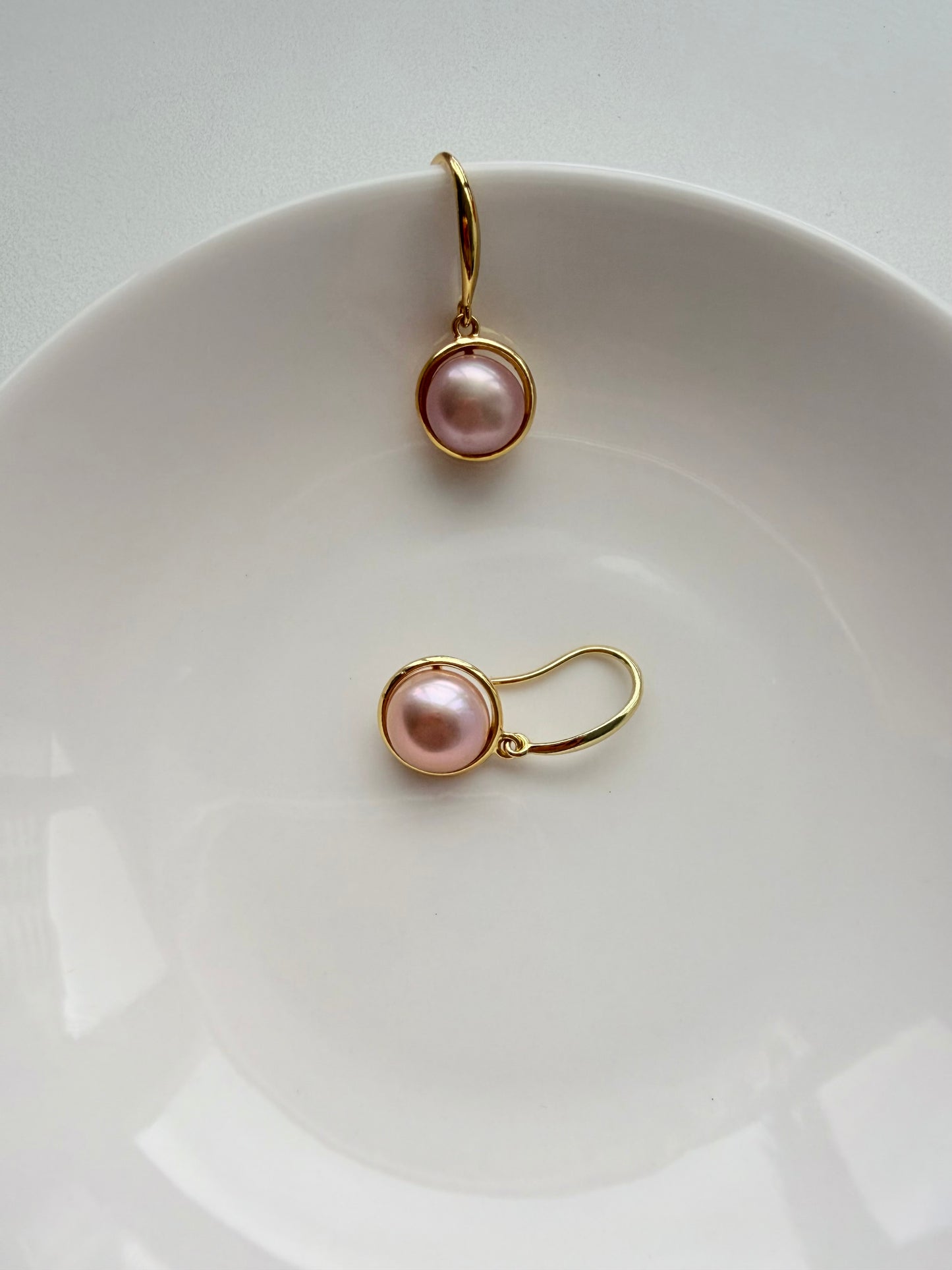 9-10mm Freshwater Pearl Button Hang Earrings - jptreasureschest