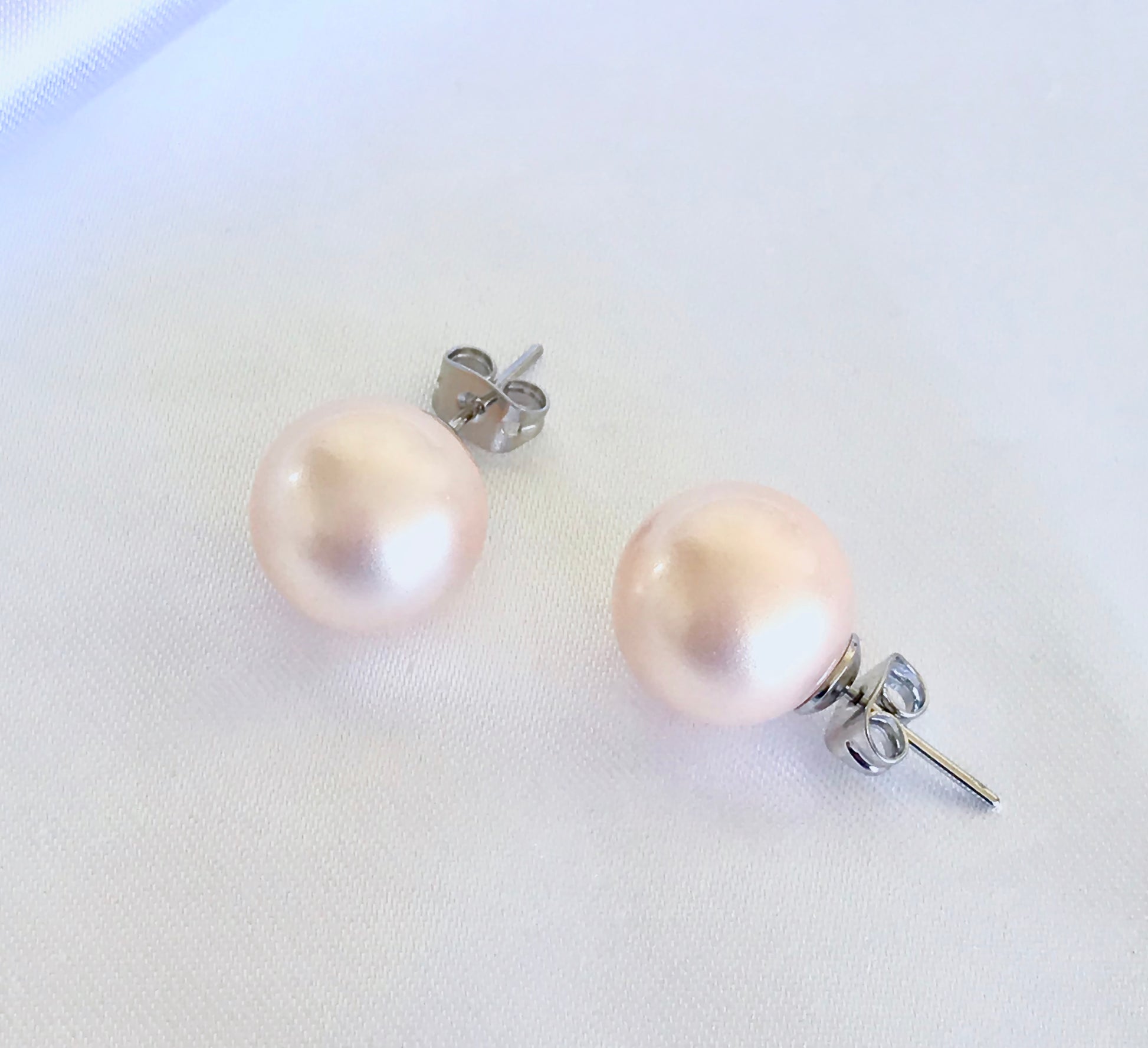 10mm Mother of Pearl Stud Earrings - jptreasureschest