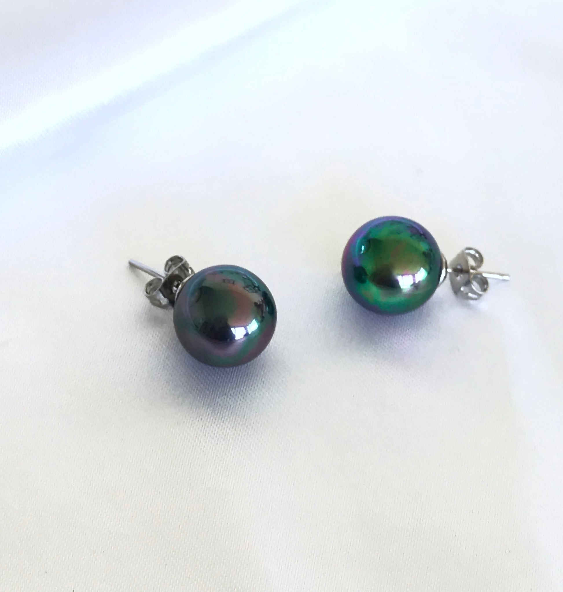 8mm Sea Shell Pearl Earrings - jptreasureschest