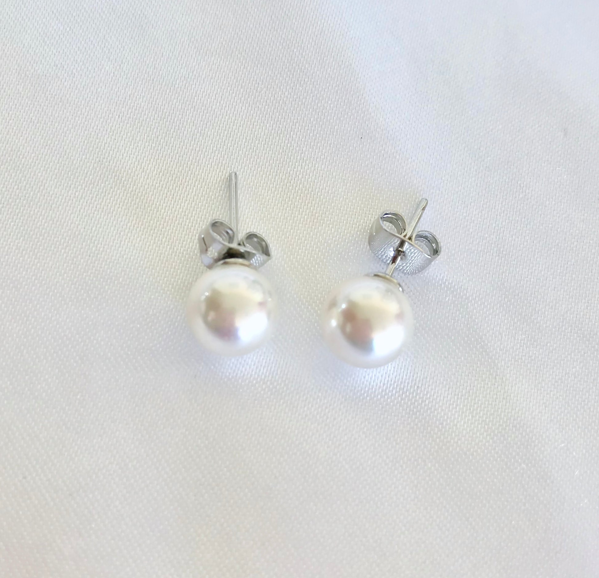 8mm Sea Shell Pearl Earrings - jptreasureschest