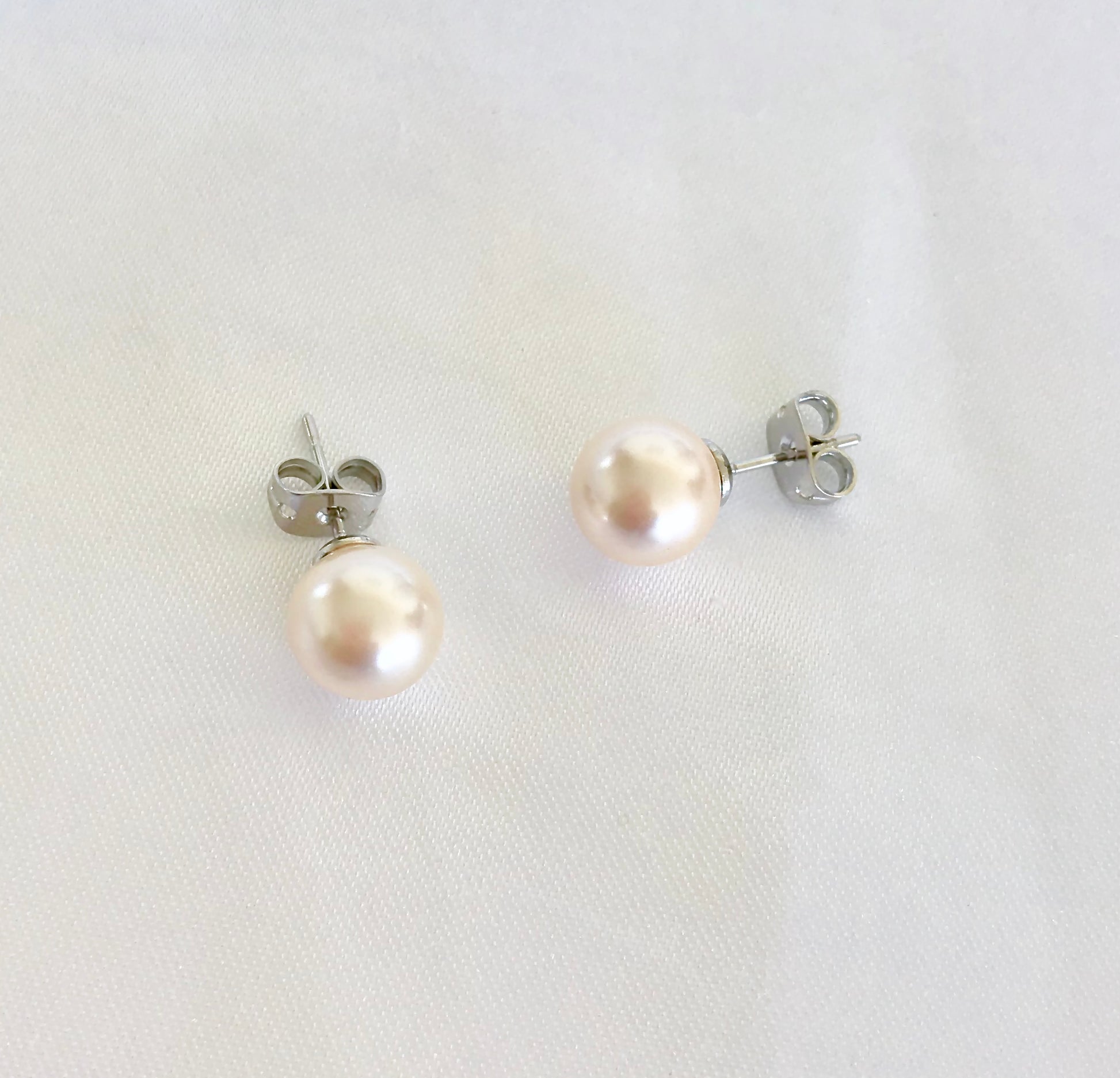 6mm Sea Shell Pearl Earrings - jptreasureschest