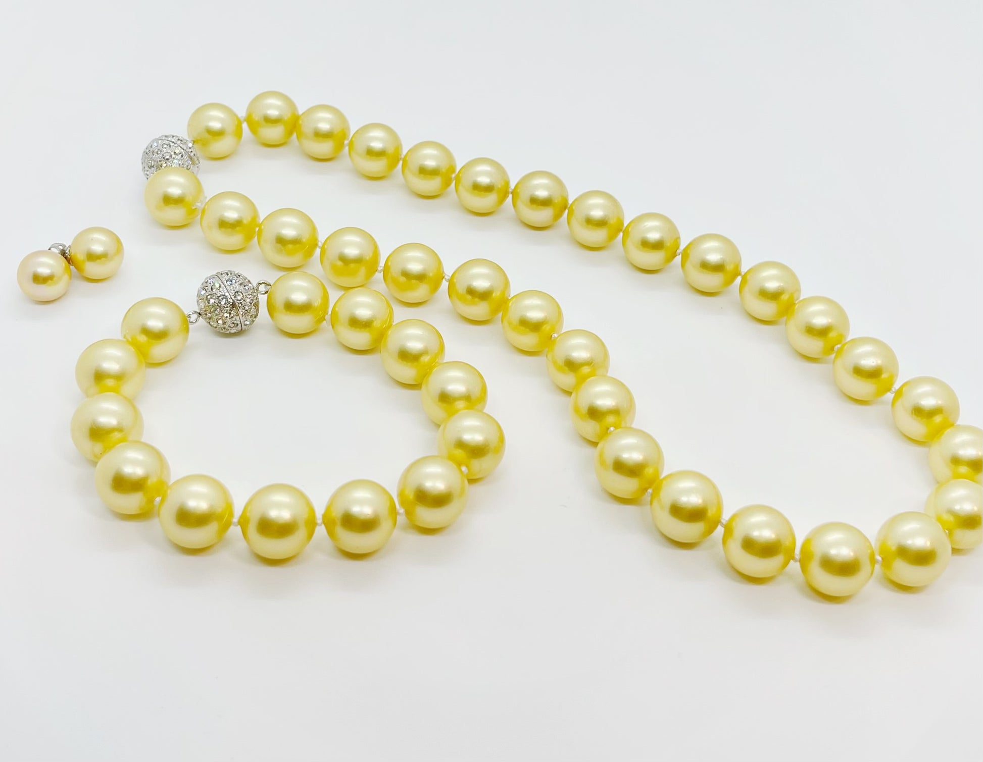 Set of Earrings, Bracelet & Necklace 12mm Mother of Pearl - jptreasureschest