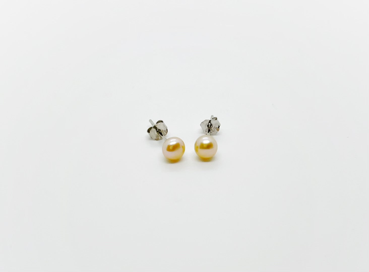 4mm size Freshwater Pearl Stud Earrings - jptreasureschest