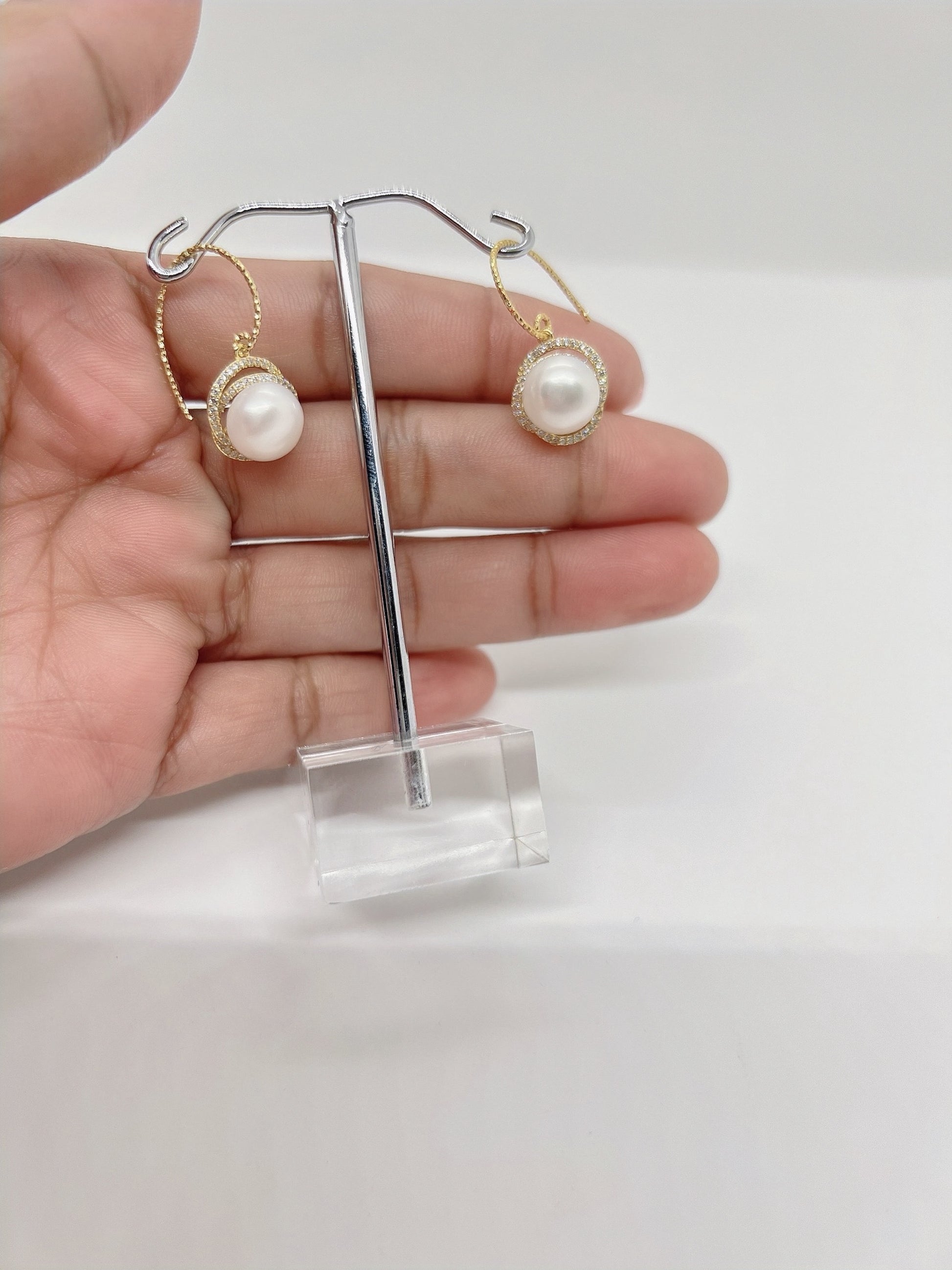 10mm Button Hang Earrings - jptreasureschest
