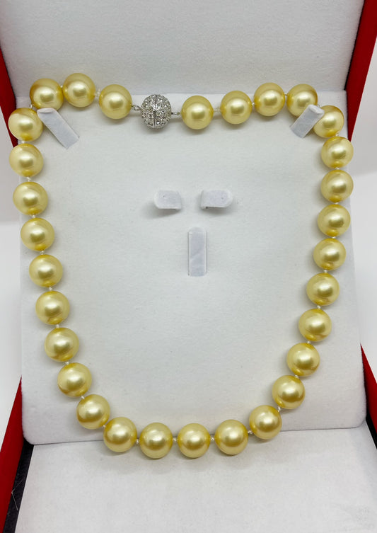 Mother of Pearl 12mm size with Screw Claps - jptreasureschest